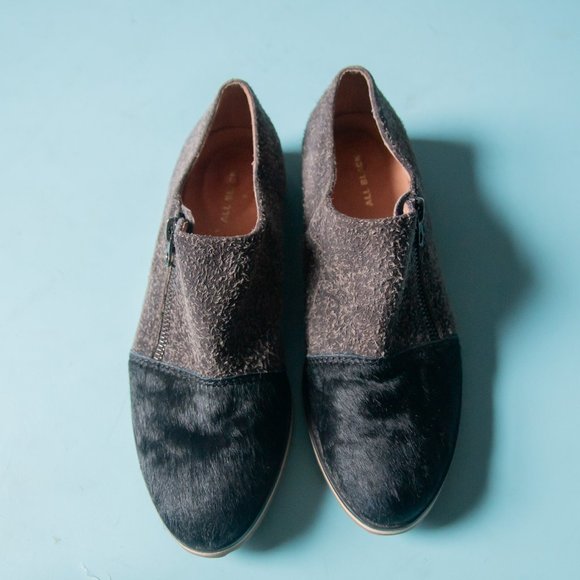 LIKE NEW Anthropologie All Black Gray Black Fur Cap Pony Hair Zipper Flat Sz 39 - Picture 2 of 8